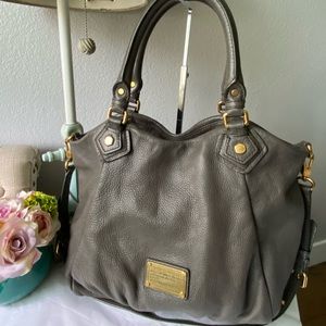 Marc Jacobs gray soft leather shoulder crossbody hand bag